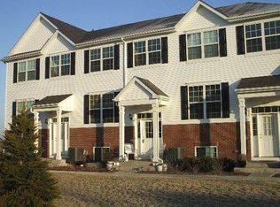 3863 Bailey Rd, Yorkville, IL 60560