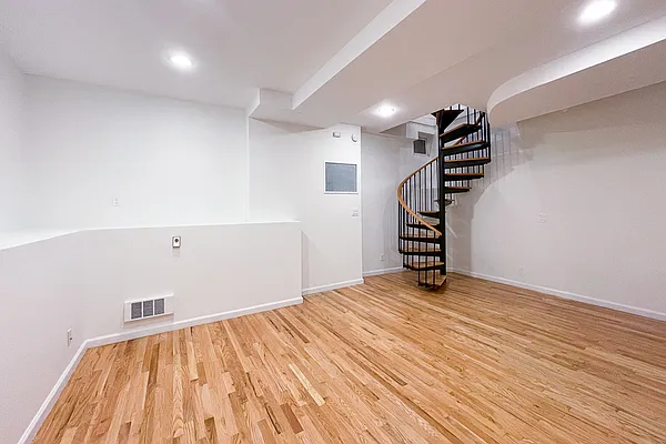 Rented by Corcoran | media 18