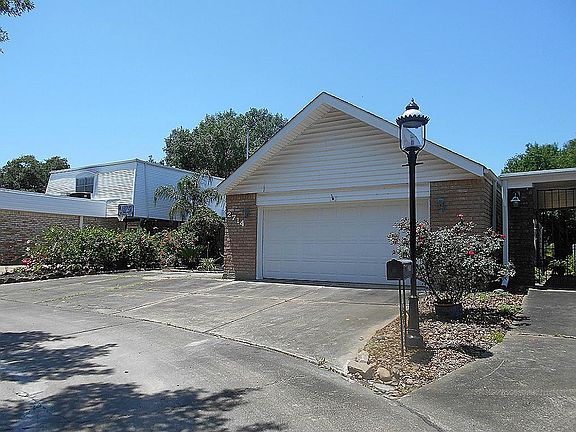 3rd image of 2714 Kissing Camel Ct
