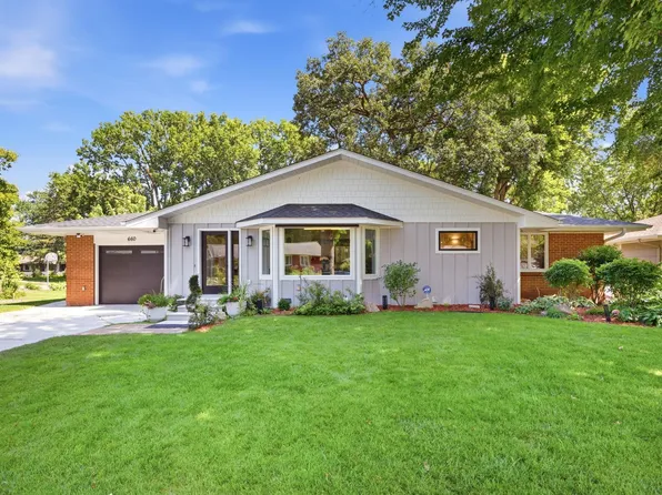 660 Harmony Cir, Wayzata, MN 55391