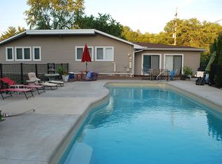 19450 Inkster Rd, Romulus, MI 48174