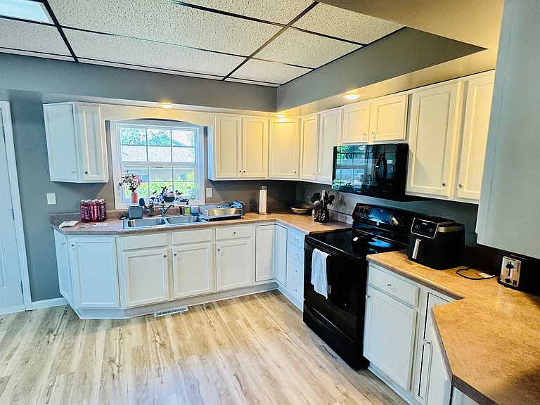 716 Blaine Ave #1 — Photo 8