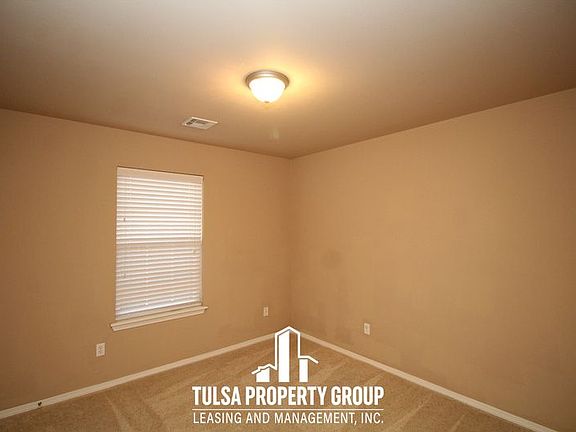 5th image of 8963 S 257th Pl E