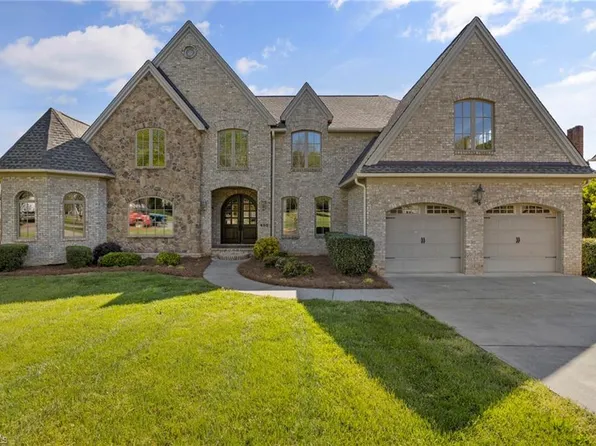 485 Bing Crosby Blvd, Bermuda Run, NC 27006