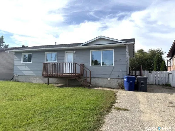 16 Thomson Drive, Kindersley, SK S0L 1S0