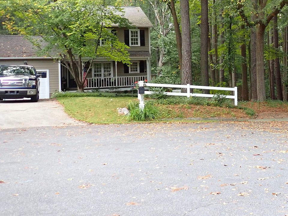 2nd image of 923 Nuthatch Ct #9