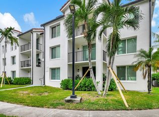 703 Villa Cir #703, Boynton Beach, FL 33435