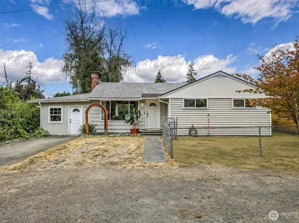 4975 Johnson Street NW, Bremerton, WA 98311