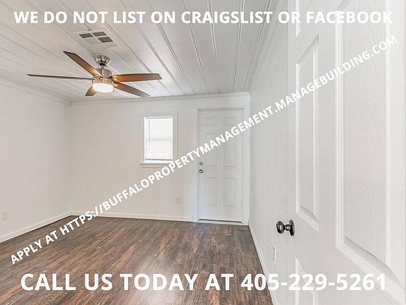 4th image of 1110 N Ross Ave