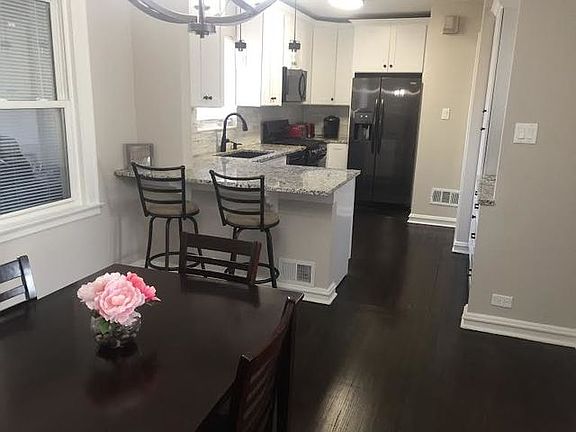 5th image of 3343 N Newcastle Ave