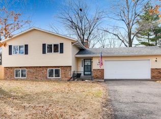 216 Egret Blvd NW, Coon Rapids, MN 55448