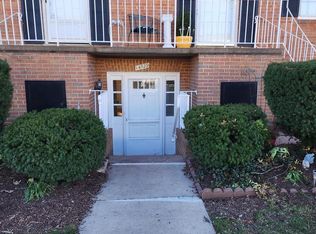 14529 Golden Oak Rd, Centreville, VA 20121