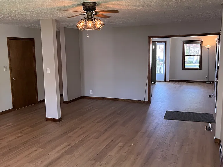 Common areas, Facing front of house