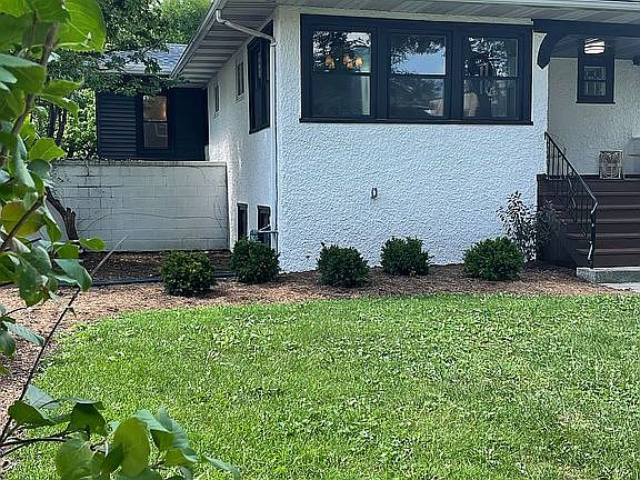 2nd image of 12 Franklin Ave
