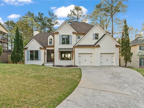 5485 Woodrun Ln, Johns Creek, GA 30005