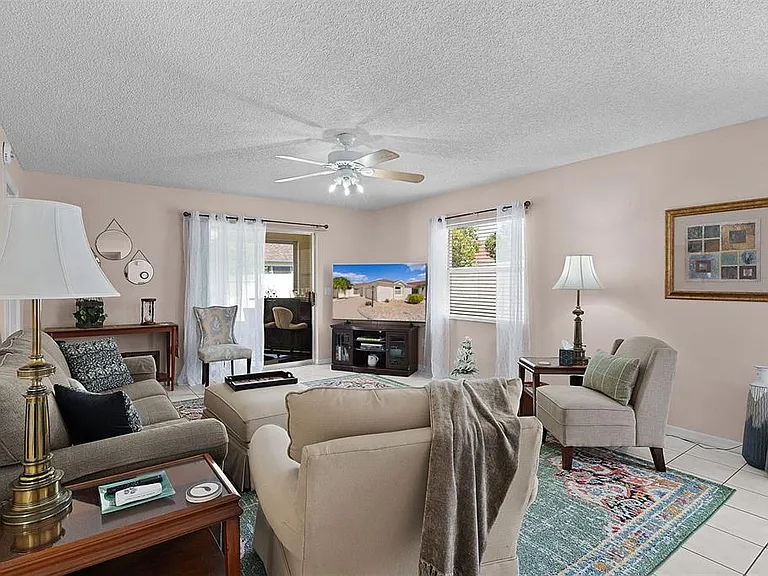 1330 Lajolla Cir — Photo 5