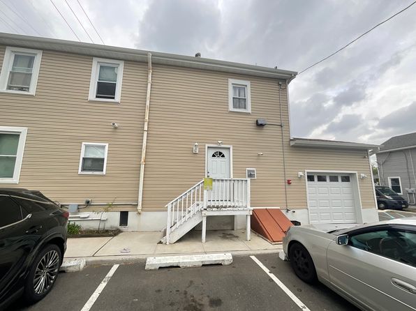 2 Lincoln Ave #1