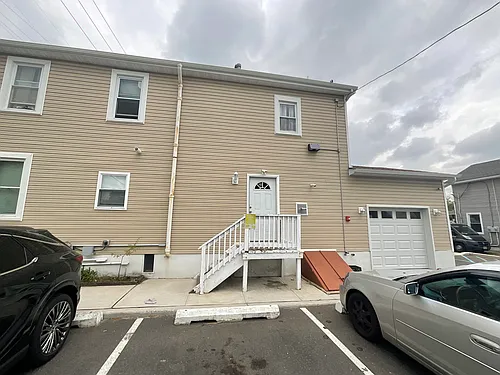2 Lincoln Ave #1 Photo 1