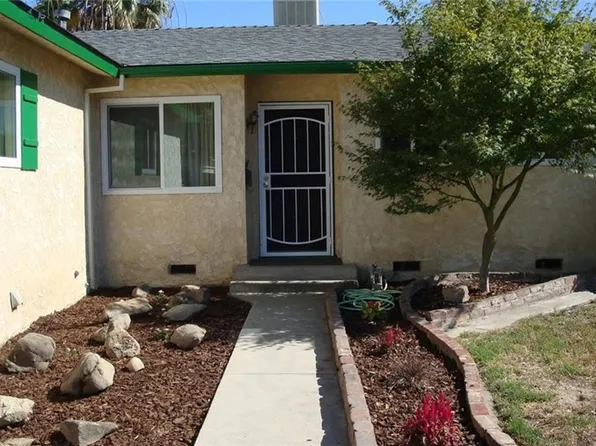 82 W Swift Ave, Clovis, CA 93612