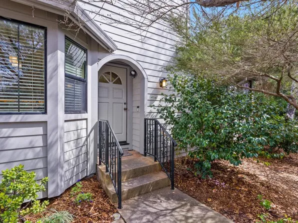 143 Southampton Ln #A, Santa Cruz, CA 95062