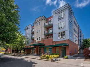 2331 42nd Ave SW APT 217, Seattle, WA 98116