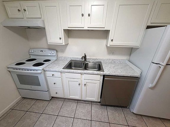5th image of 8091 W 9th Ave Unit 3