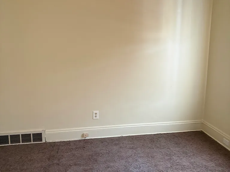 16402 Arcade Ave — Photo 6