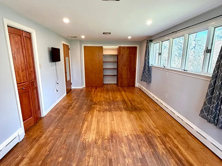 376 Arbor Rd — Photo 18