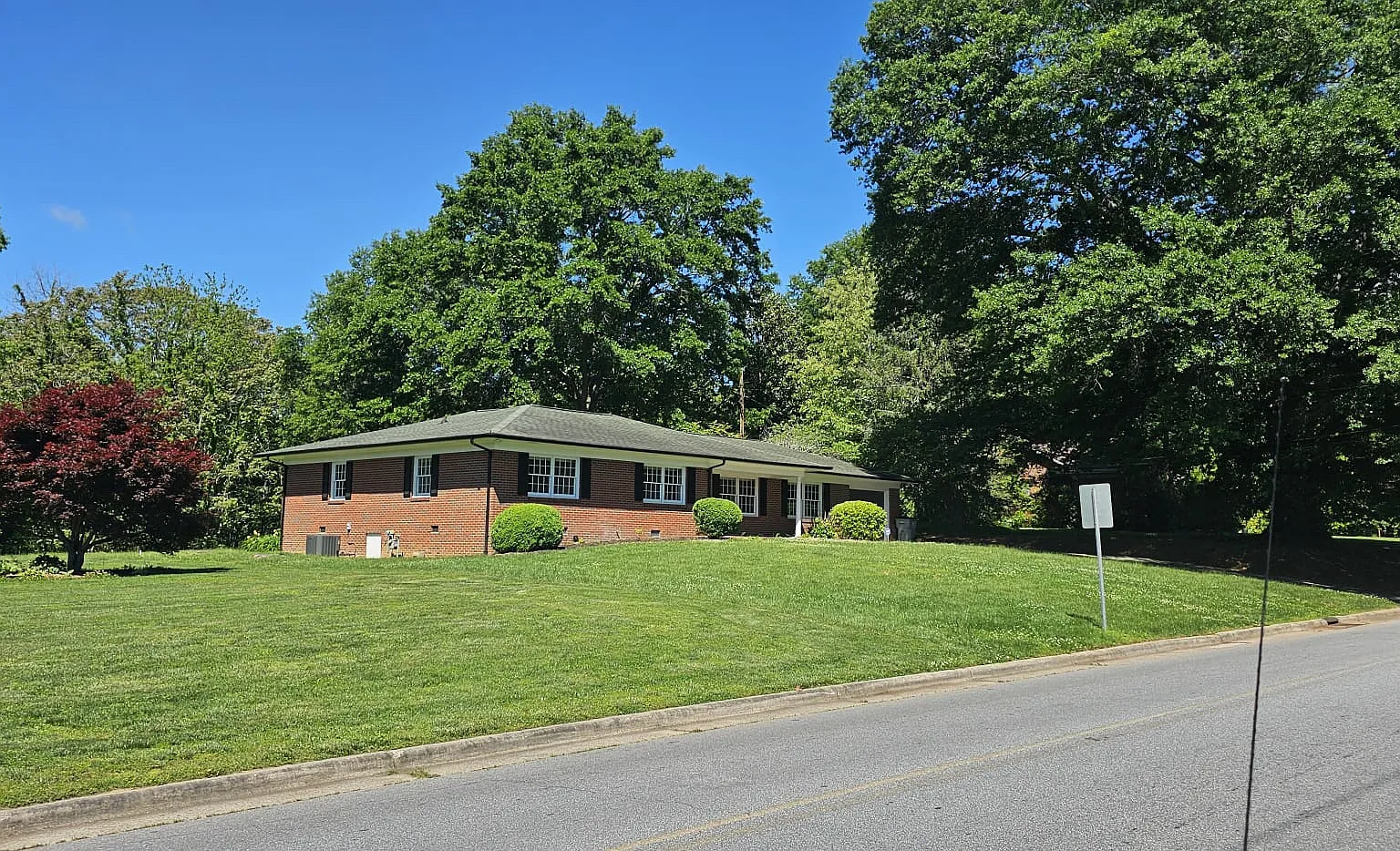 4 bed, 2038 sqft, $2,750 — Photo 1