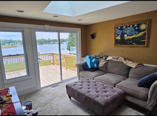 1508 Lakeview Dr, Wolverine Lake, MI 48390