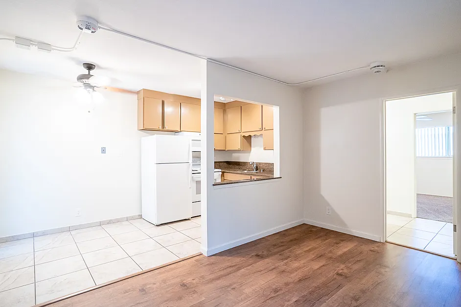 2617 G St #14