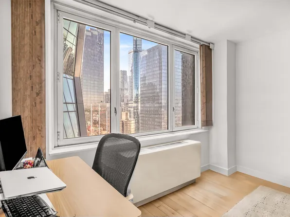 322 West 57th Street 47R image 5 of 6