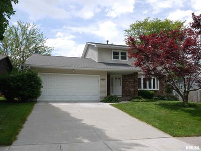 2575 New Lexington Dr, Bettendorf, IA, 52722