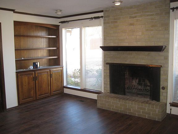 4th image of 3012 Rosewood Ln