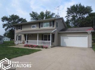 301 S 7th St #TOWNHOUSE, Wapello, IA 52653