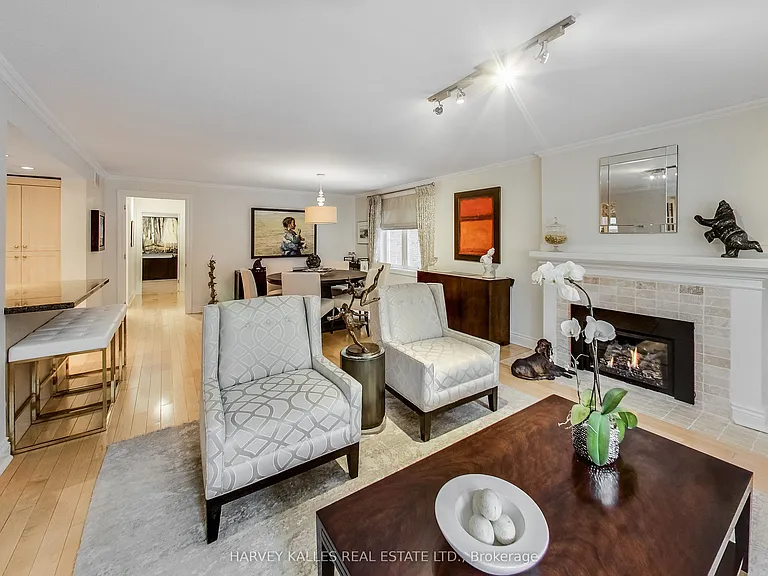 9 Highbourne Rd #MAIN — Photo 2