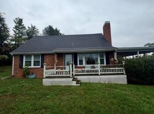 1534 Valley Rd, Daleville, VA 24083