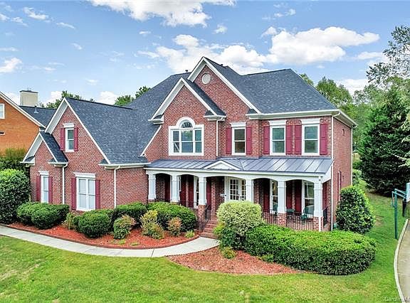 3rd image of 6430 Woodleigh Oaks Dr