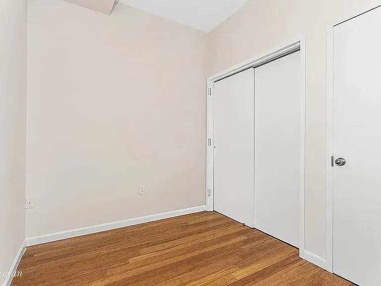 2147 2nd Ave #5A — Photo 4