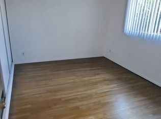 217 S Church Ln APT 4, Los Angeles, CA 90049