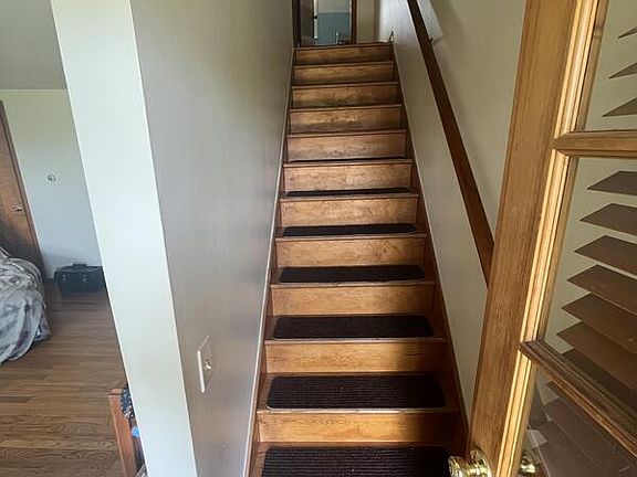 4th image of 1221-1223 2nd St NW #4