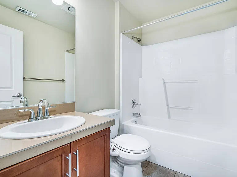 16209 SE 51st Pl — Photo 18