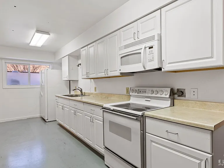 4800 Kenai Ave #2 — Photo 4
