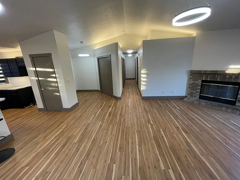1012 N Silver Ash Ave — Photo 16