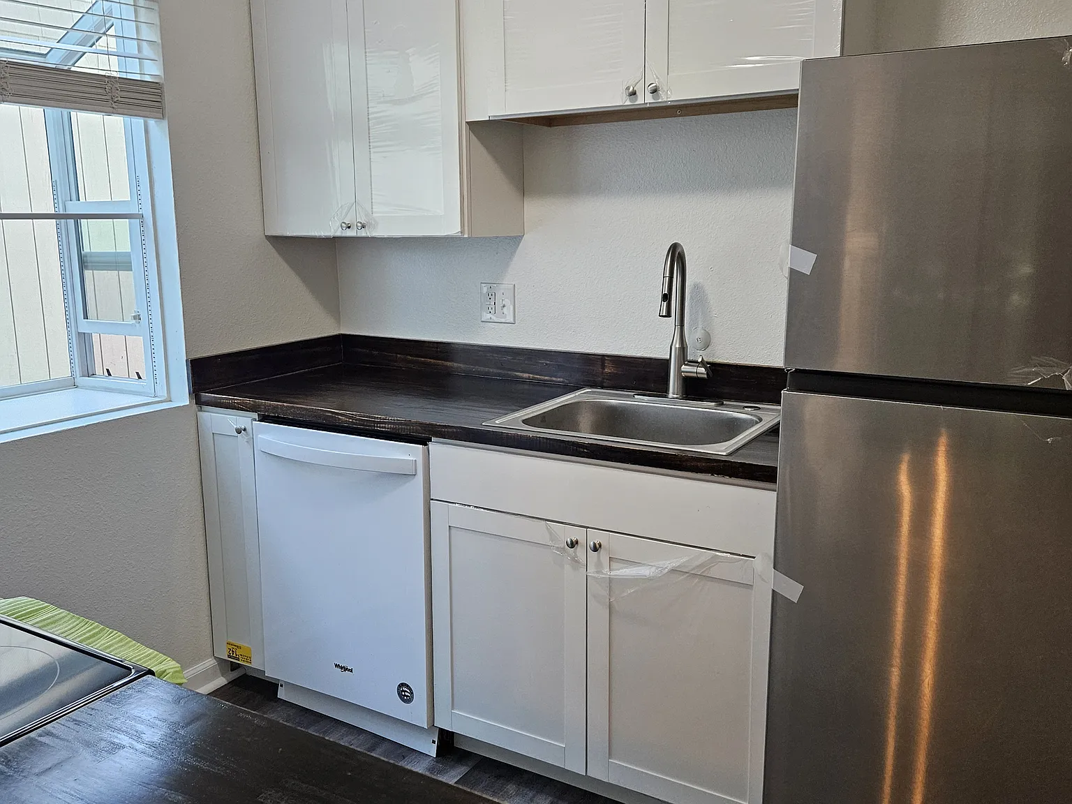 2 bed, 918 sqft, $2,200 — Photo 4
