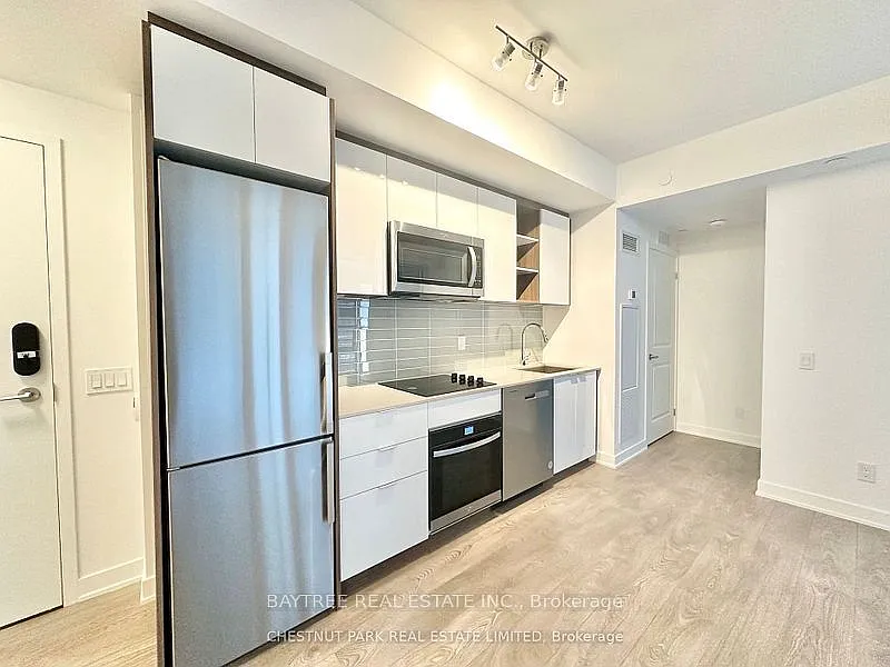 2 bed, $2,600 — Photo 3