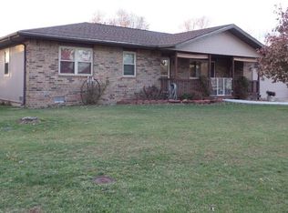 1431 Deadra Dr, Lebanon, MO 65536