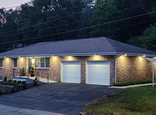 402 Boggess St, Galena, IL 61036