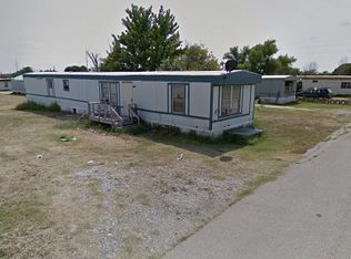 111 Lynn Ln, Sanger, TX 76266