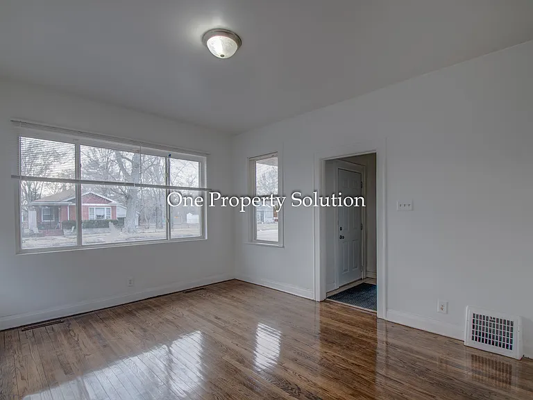 3957 Maryland St — Photo 5